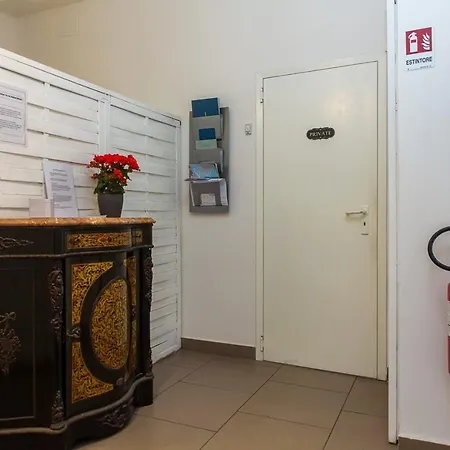 Casa Ambasciatori Homestay *