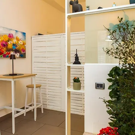 Homestay Casa Ambasciatori *
